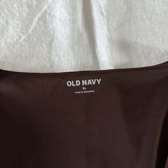 Old Navy Double Layer Sculpting Crop Long Sleeve - Picture 3 of 6